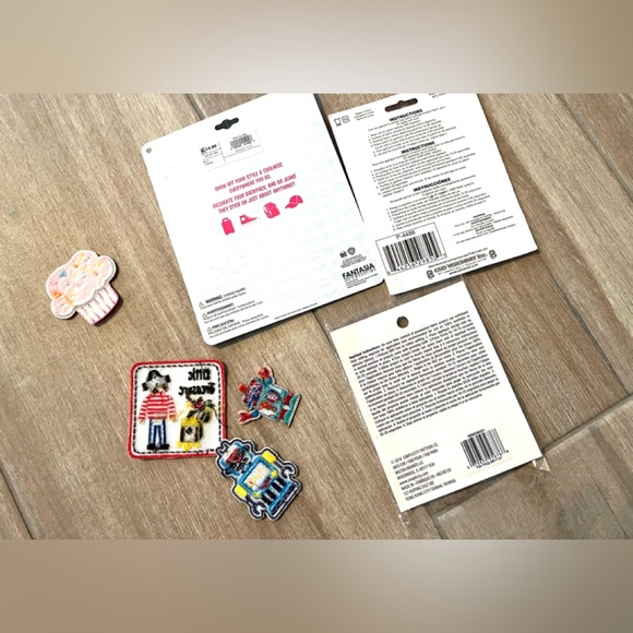 Bundle of iron on patches. Superwoman, wonder woman, pirate, robot, basketball - Picture 2 of 2